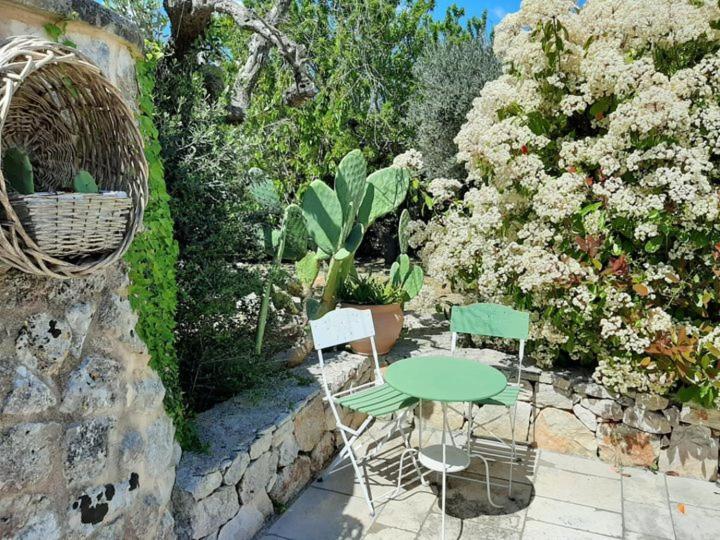 Trulli Fogliarella Guest House Ostuni Exterior photo