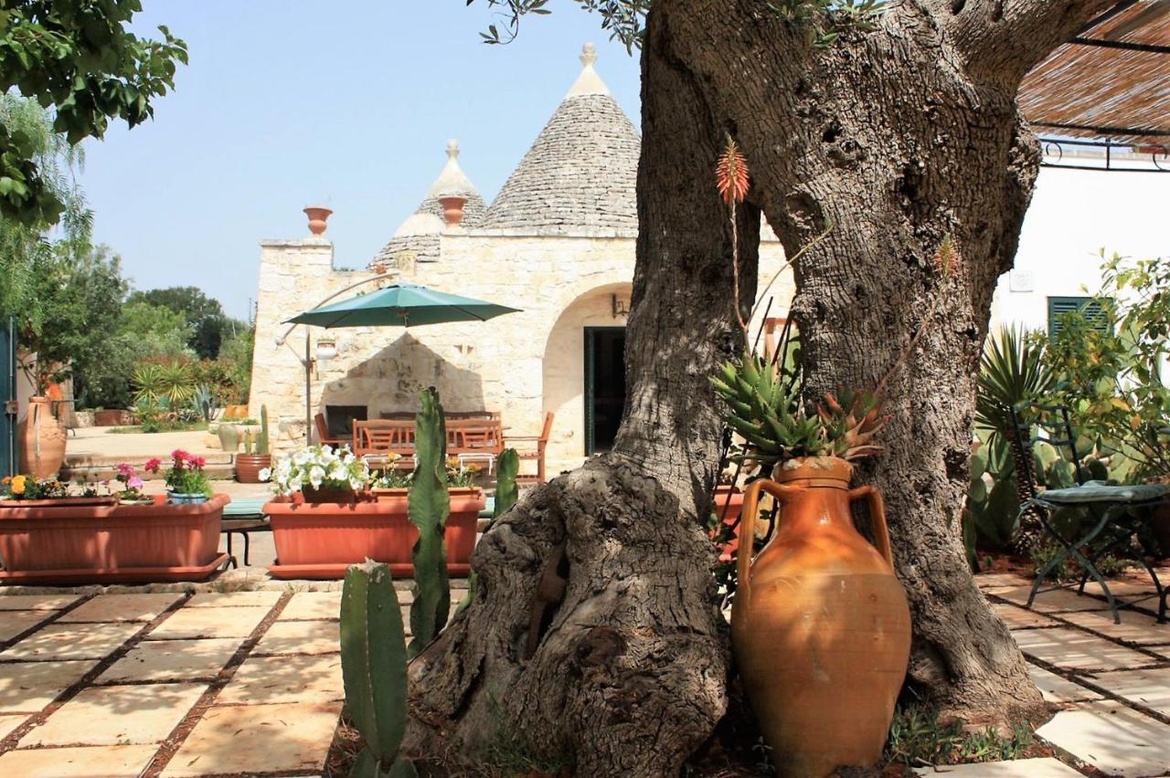 Trulli Fogliarella Guest House Ostuni Exterior photo