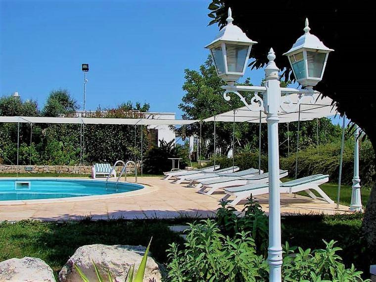 Trulli Fogliarella Guest House Ostuni Exterior photo