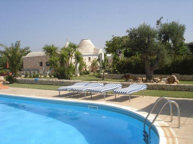 Trulli Fogliarella Guest House Ostuni Exterior photo