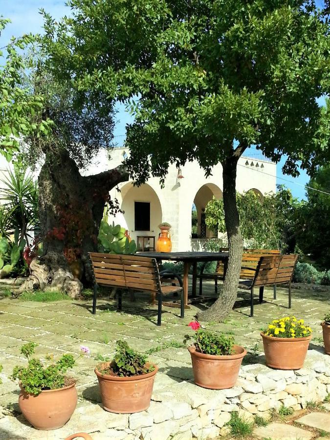 Trulli Fogliarella Guest House Ostuni Exterior photo